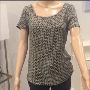 LOFT Black/ White Blouse Size XS, Beautiful design